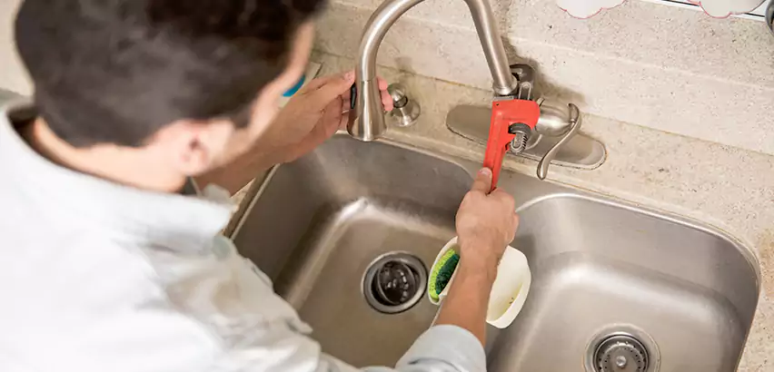 Faucet Repair in Salinas